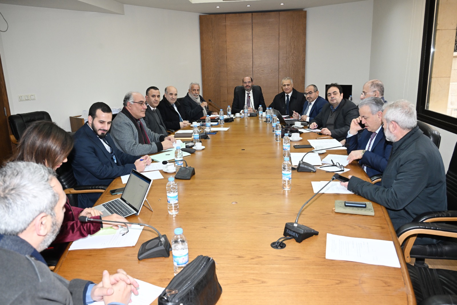 لجنة التربية الوطنية والتعليم العالي تصدر قرارات بشأن الملاك الإداري والرواتب